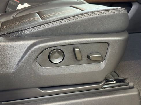 New 2025 Chevrolet Silverado 3500 High Country w/ Technology Package image 28