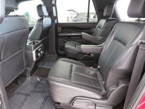 Used 2020 Ford Expedition Max XLT w/ Equipment Group 202A image 15