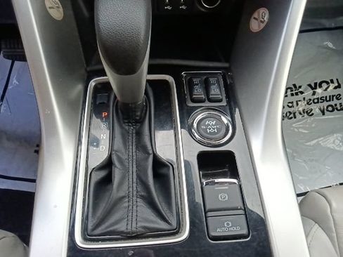Used 2024 Mitsubishi Eclipse Cross SEL AWD/4WD image 25