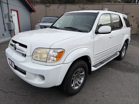 Used 2006 Toyota Sequoia SR5 image 1