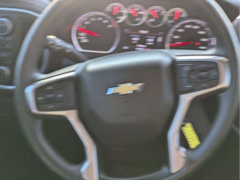 Used 2020 Chevrolet Silverado 1500 LT image 20