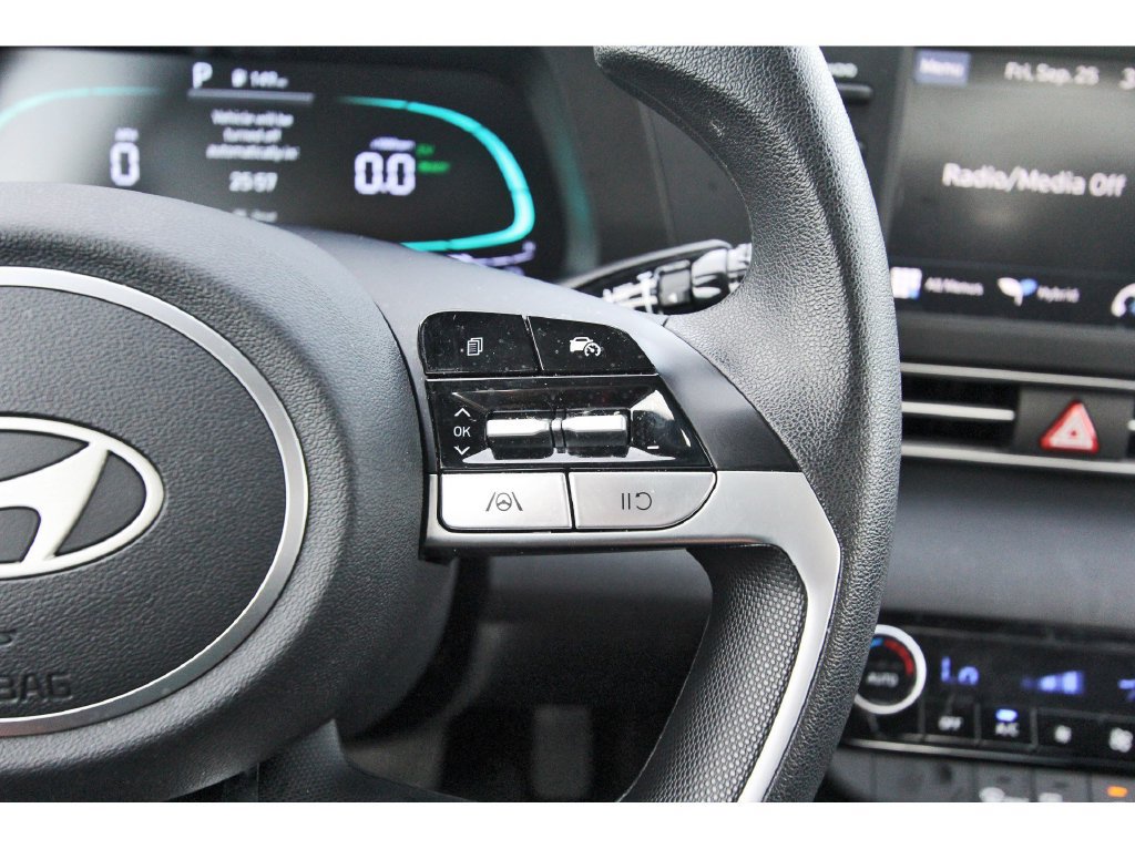 Certified 2026 Hyundai Elantra Hybrid FWD image 19