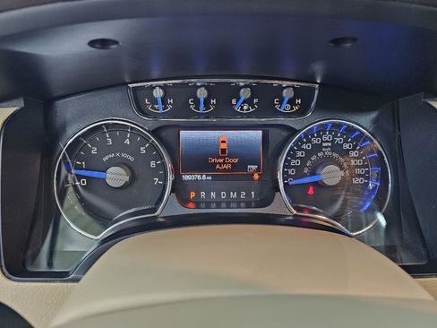 Used 2013 Ford F150 King Ranch w/ King Ranch Luxury Pkg image 30