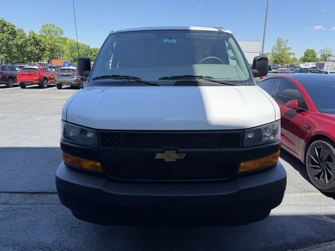 New 2026 Chevrolet Express 2500 w/ Driver Convenience Package RWD image 3