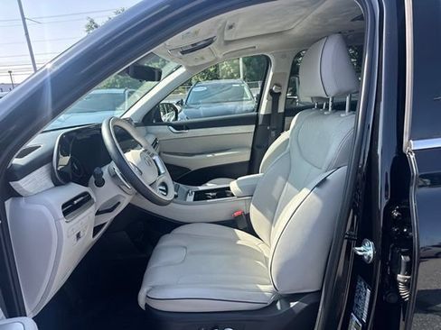 Certified 2025 Hyundai Palisade Calligraphy AWD/4WD image 12