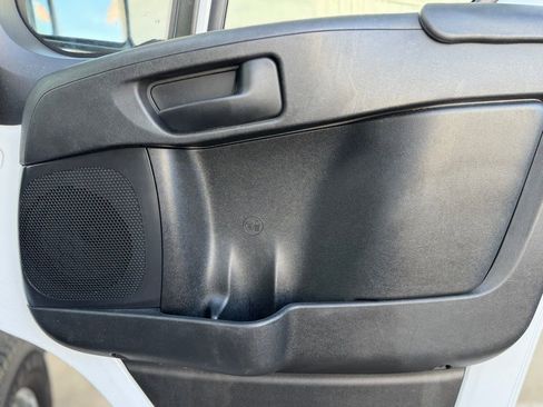 Used 2025 RAM ProMaster 2500 w/ Convenience Group FWD image 31