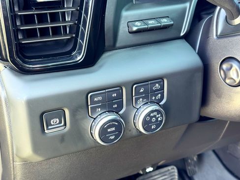 Used 2024 GMC Sierra 1500 AT4X image 15