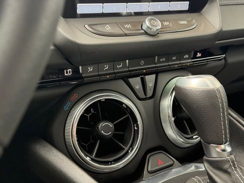 Used 2018 Chevrolet Camaro SS RWD image 51