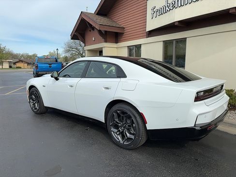 New 2026 Dodge Charger R/T AWD/4WD image 15