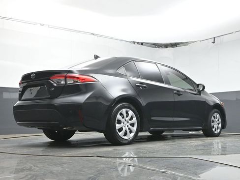 Used 2022 Toyota Corolla LE image 35