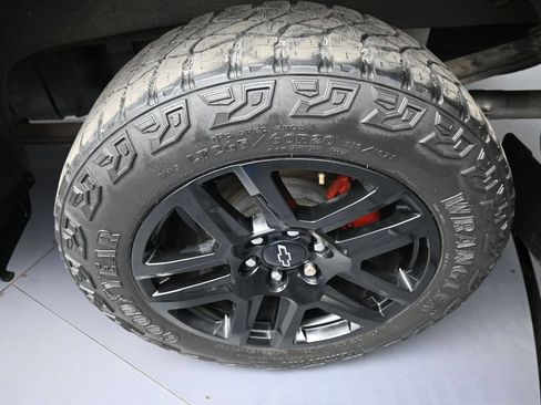Used 2021 Chevrolet Silverado 1500 LT Trail Boss w/ Convenience Package II AWD/4WD image 15