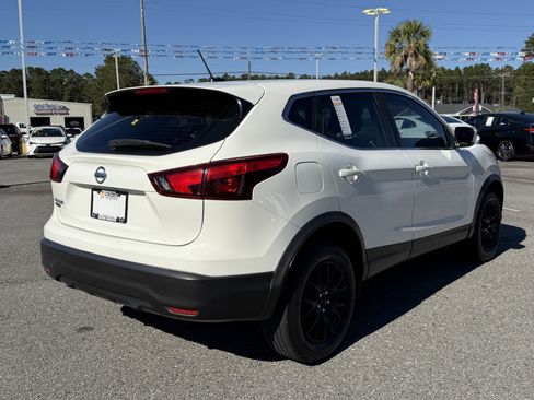 Used 2019 Nissan Rogue Sport S image 23