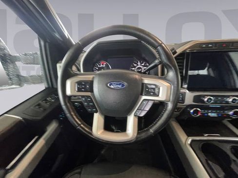 Used 2022 Ford F250 Lariat w/ Black Appearance Package image 13