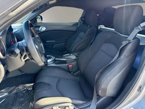 Used 2014 Nissan 370Z Coupe RWD image 15