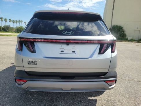 Used 2025 Hyundai Tucson SEL FWD image 7
