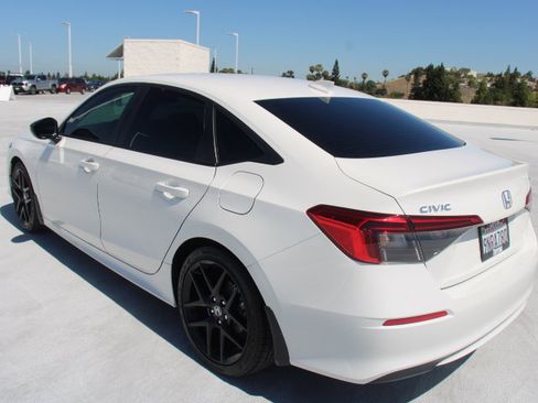 Used 2024 Honda Civic Sport image 5