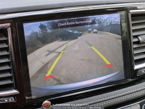 Used 2021 Chrysler Pacifica Limited AWD/4WD image 22