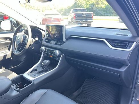 Used 2023 Toyota RAV4 XLE Premium image 27