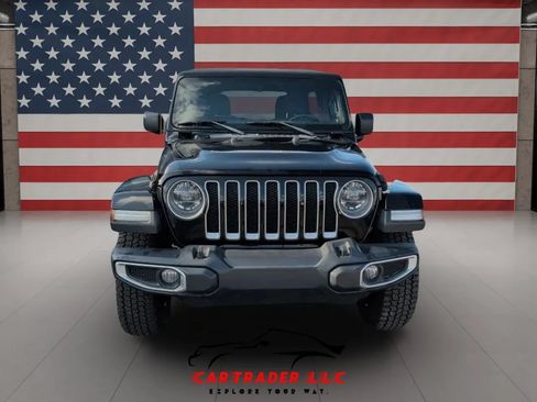 Used 2018 Jeep Wrangler Unlimited Sahara w/ LED Lighting Group AWD/4WD image 2