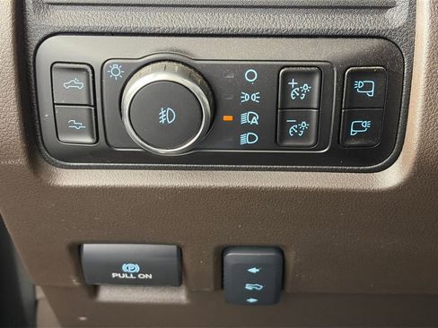 Used 2025 Ford F450 King Ranch w/ Chrome Package image 25