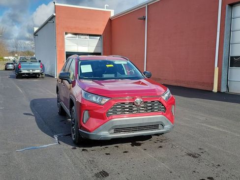 Used 2020 Toyota RAV4 LE w/ All Weather Liner Package image 10