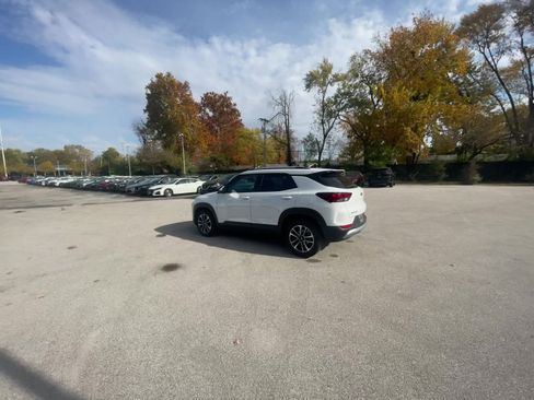 Used 2025 Chevrolet TrailBlazer LT image 14