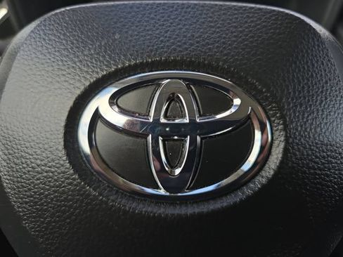 Used 2024 Toyota Corolla LE FWD image 5