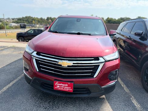 Used 2024 Chevrolet Traverse LT AWD/4WD image 6