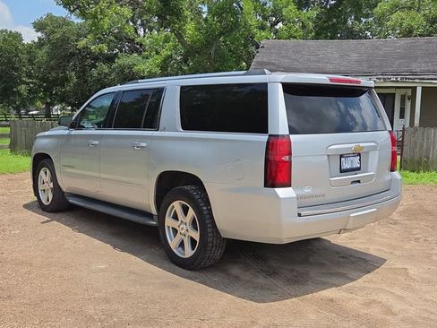 Used 2016 Chevrolet Suburban LTZ RWD image 43