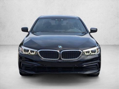 Used 2019 BMW 530e w/ Convenience Package RWD image 2