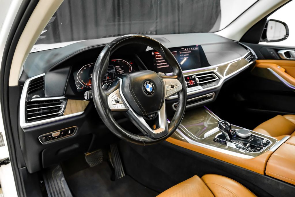 Used 2020 BMW X7 xDrive40i w/ Parking Assistance Package AWD/4WD image 3