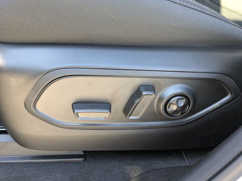 New 2026 Jeep Grand Cherokee L Laredo RWD image 11