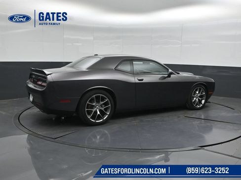 Used 2022 Dodge Challenger GT RWD image 2