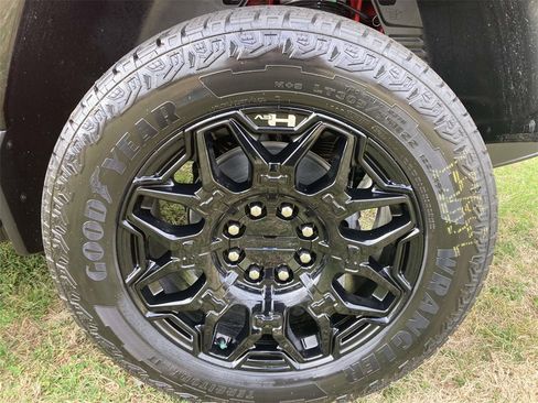 New 2026 GMC Hummer EV SUV image 10