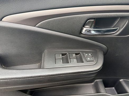 Used 2018 Honda Ridgeline RTL-T image 10