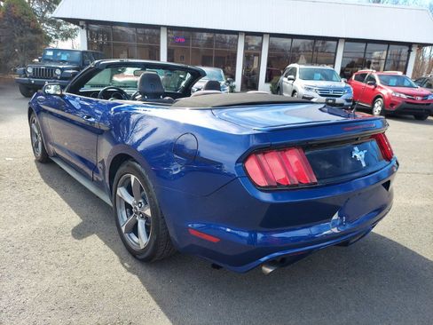 Used 2015 Ford Mustang Convertible w/ Equipment Group 051A image 27