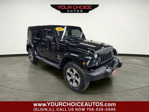 Used 2016 Jeep Wrangler Unlimited Sahara AWD/4WD image 9