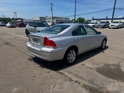 Used 2006 Volvo S60 2.5T AWD/4WD image 5