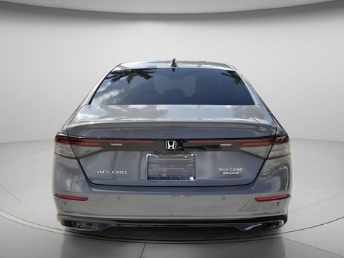Certified 2025 Honda Accord EX-L image 6