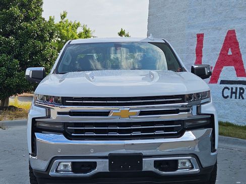 Used 2020 Chevrolet Silverado 1500 LTZ w/ LTZ Plus Package AWD/4WD image 2