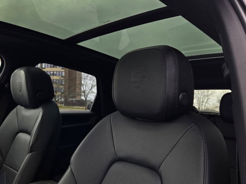 New 2025 Porsche Cayenne S image 15