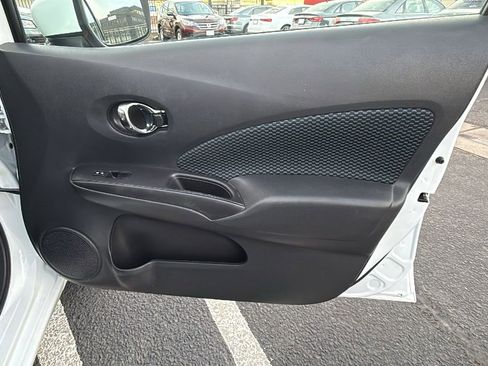 Used 2017 Nissan Versa Note SV image 18