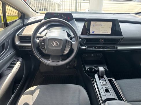 Used 2023 Toyota Prius LE FWD image 9