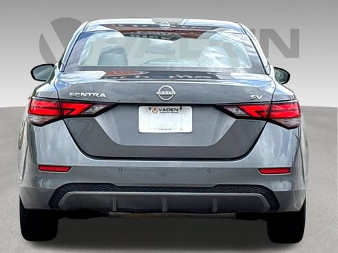 Used 2024 Nissan Sentra SV FWD image 17