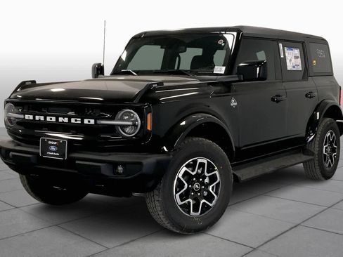 New 2025 Ford Bronco Outer Banks image 22
