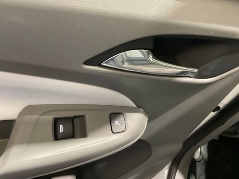 Used 2023 Chevrolet Bolt EUV Premier w/ Sun & Sound Package FWD image 10