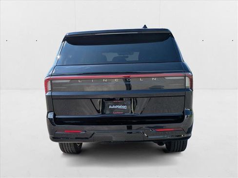 New 2025 Lincoln Navigator Black Label image 9