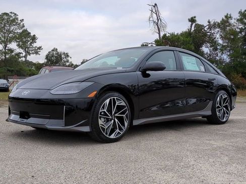 New 2025 Hyundai Ioniq 6 SEL image 2
