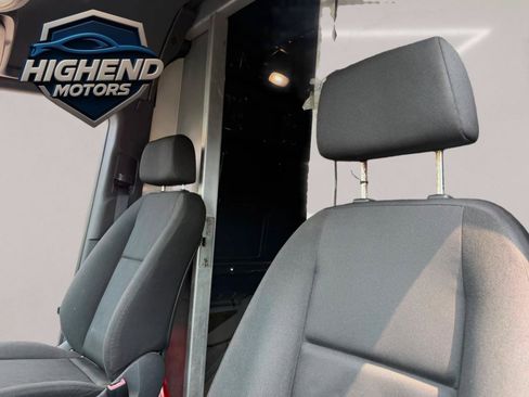 Used 2019 Mercedes-Benz Sprinter 170 image 14