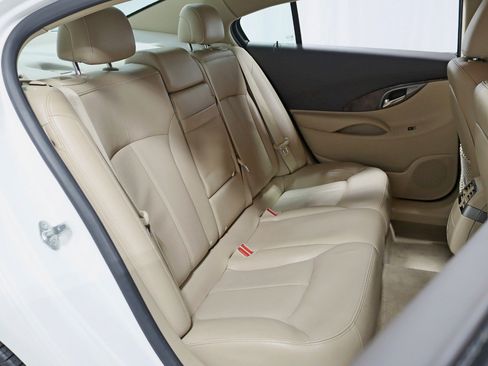 Used 2012 Buick Verano Convenience FWD image 23